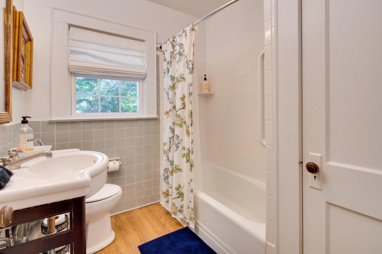 Le Canard Cottage With Porch 10 Mi To Asheville! Arden Exterior foto